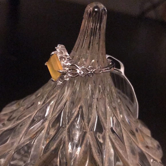 925 Sterling Silver Natural Yellow Agate Ring - Picture 2 of 4